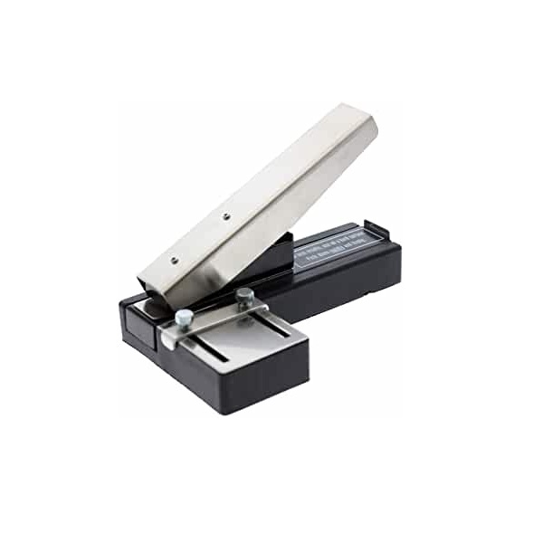 Kuva Stapler Style ID Card Slot Punch with Adjustable Guide. 60270132 (DE,SE,NO,FI,RO,PL)
